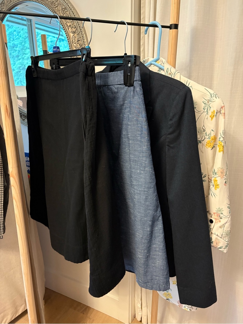 SALE 🌟 BUNDLE | Skirt & Jacket (4 items)